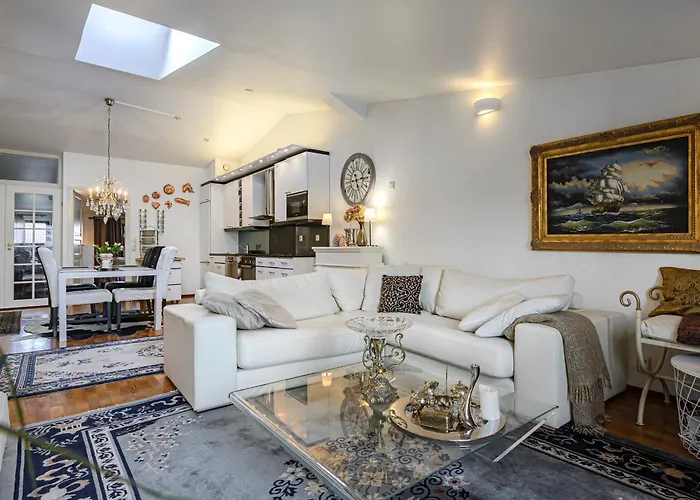 Huoneisto Modern Flat In The Citycenter